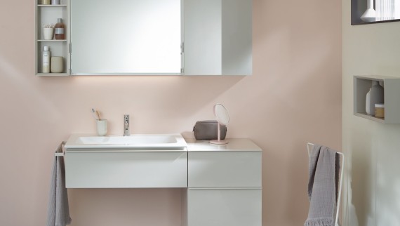 Geberit iCon yan dolaplı ve açık raflı banyo dolabı